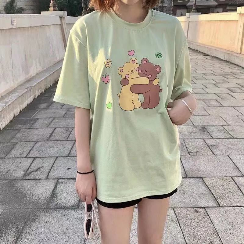 CUTE “HUG BEAR”PRINT MATCHA GREEN T-SHIRT BY22325