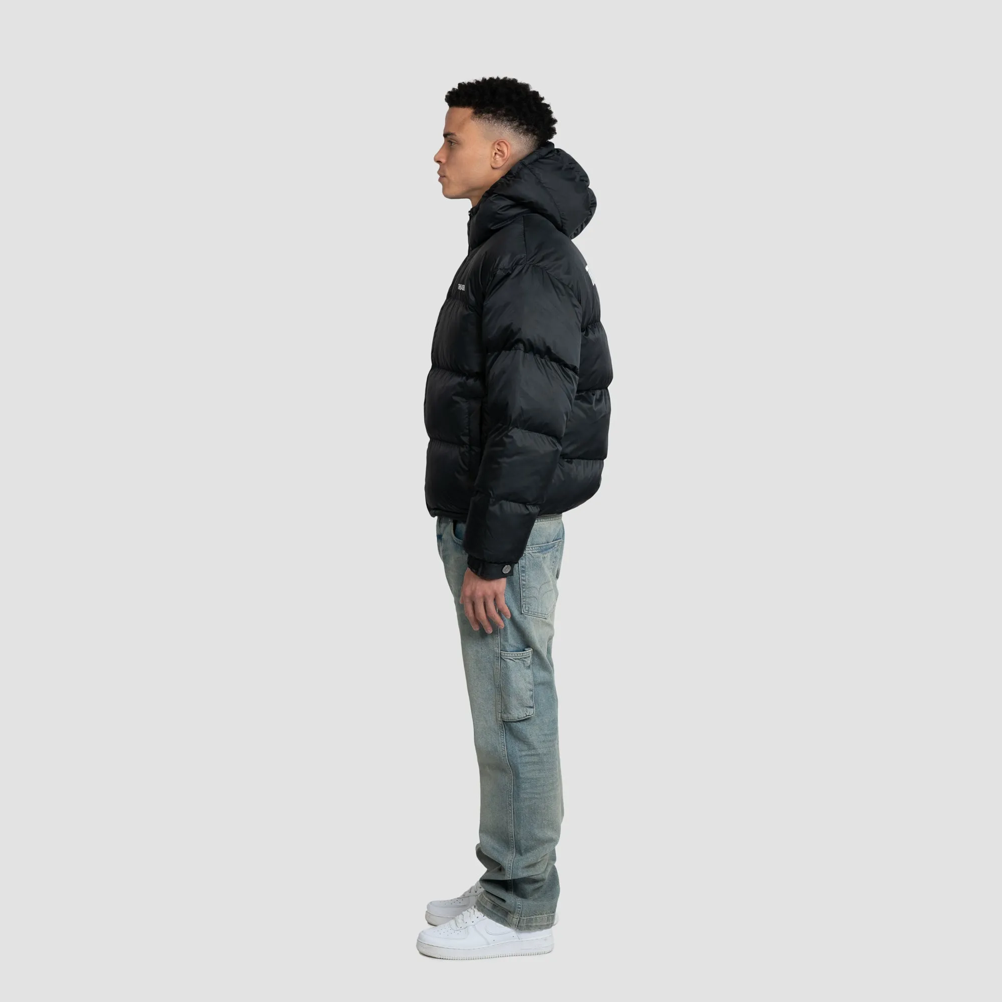 ESSENCE LOGO PUFFER (HOODED) - BLACK