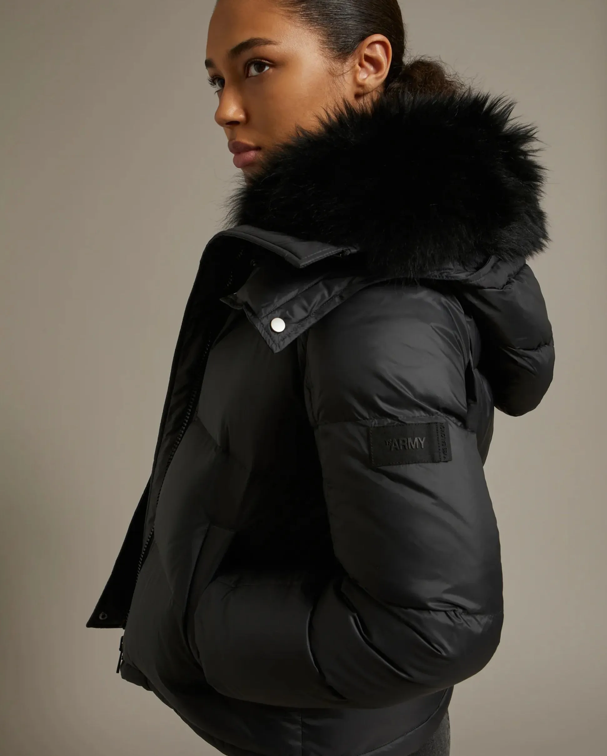 TECH FABRIC DOWN JACKET / BLACK